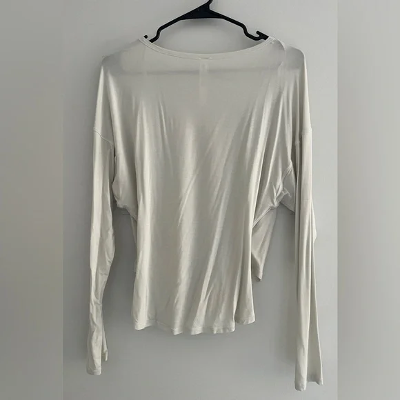 Lululemon Light Green Open Front Knot Long Sleeve T-Shirt - Picture 2 of 3